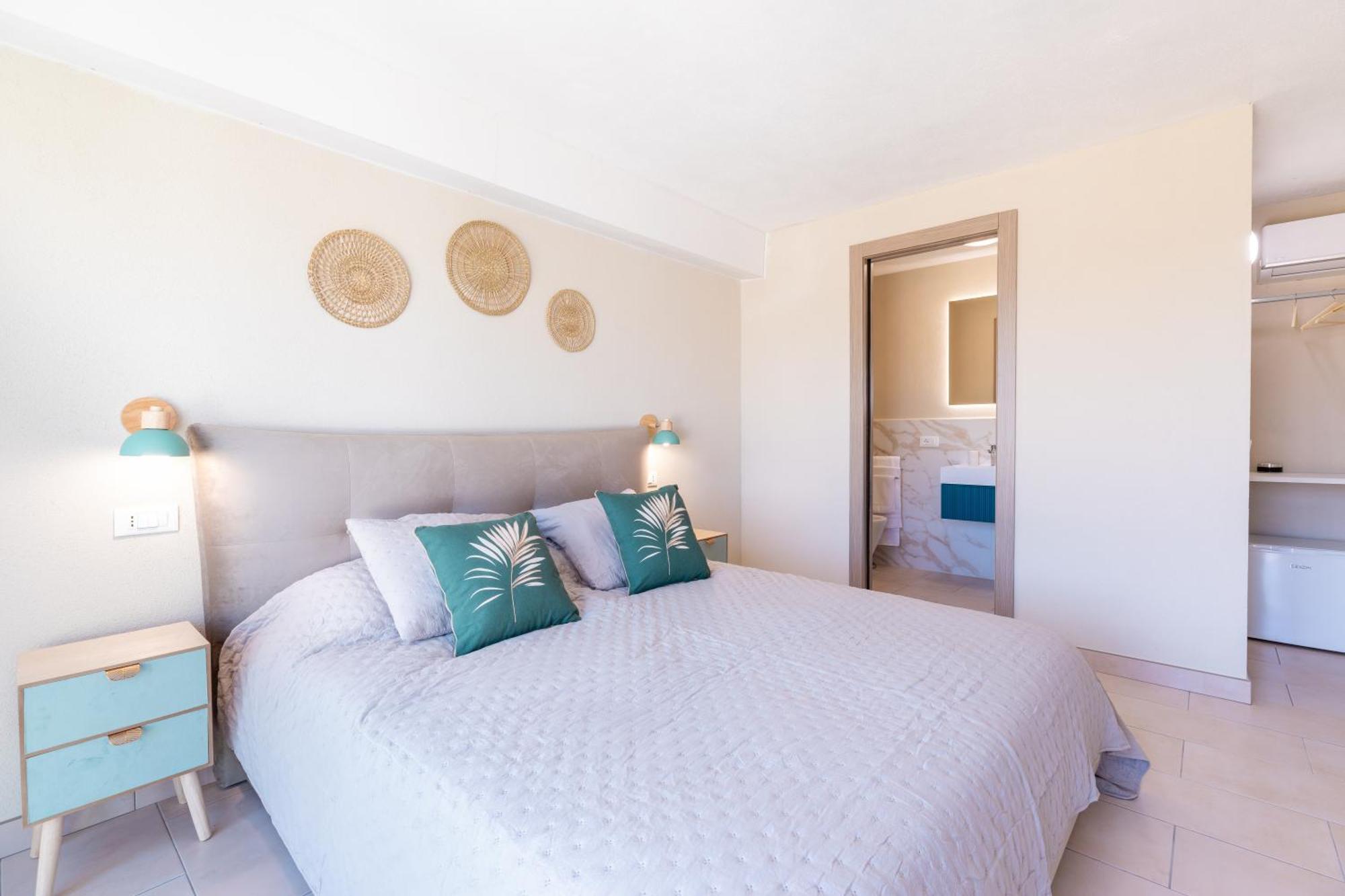 Castle Rooms Олбия Екстериор снимка